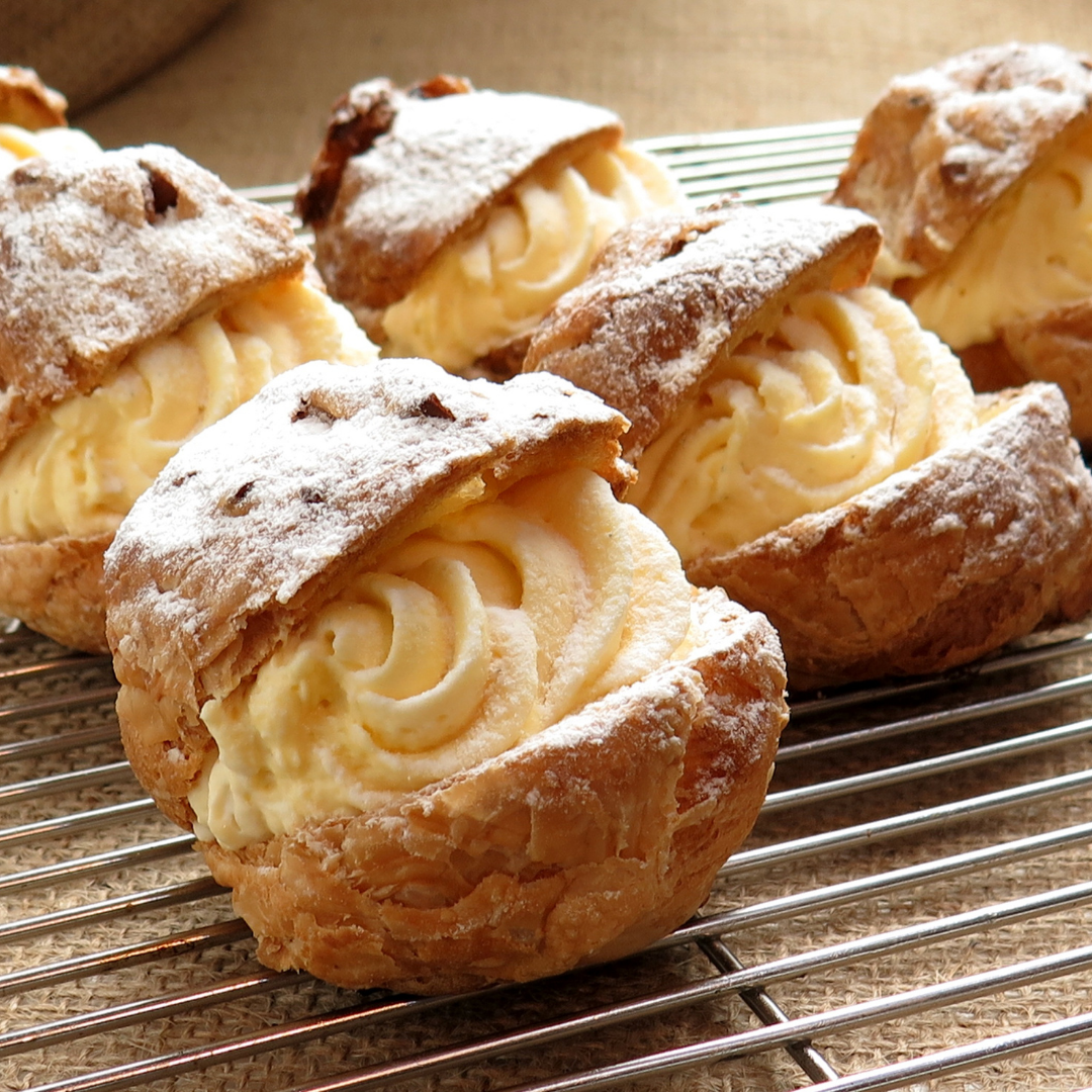 cream puffs