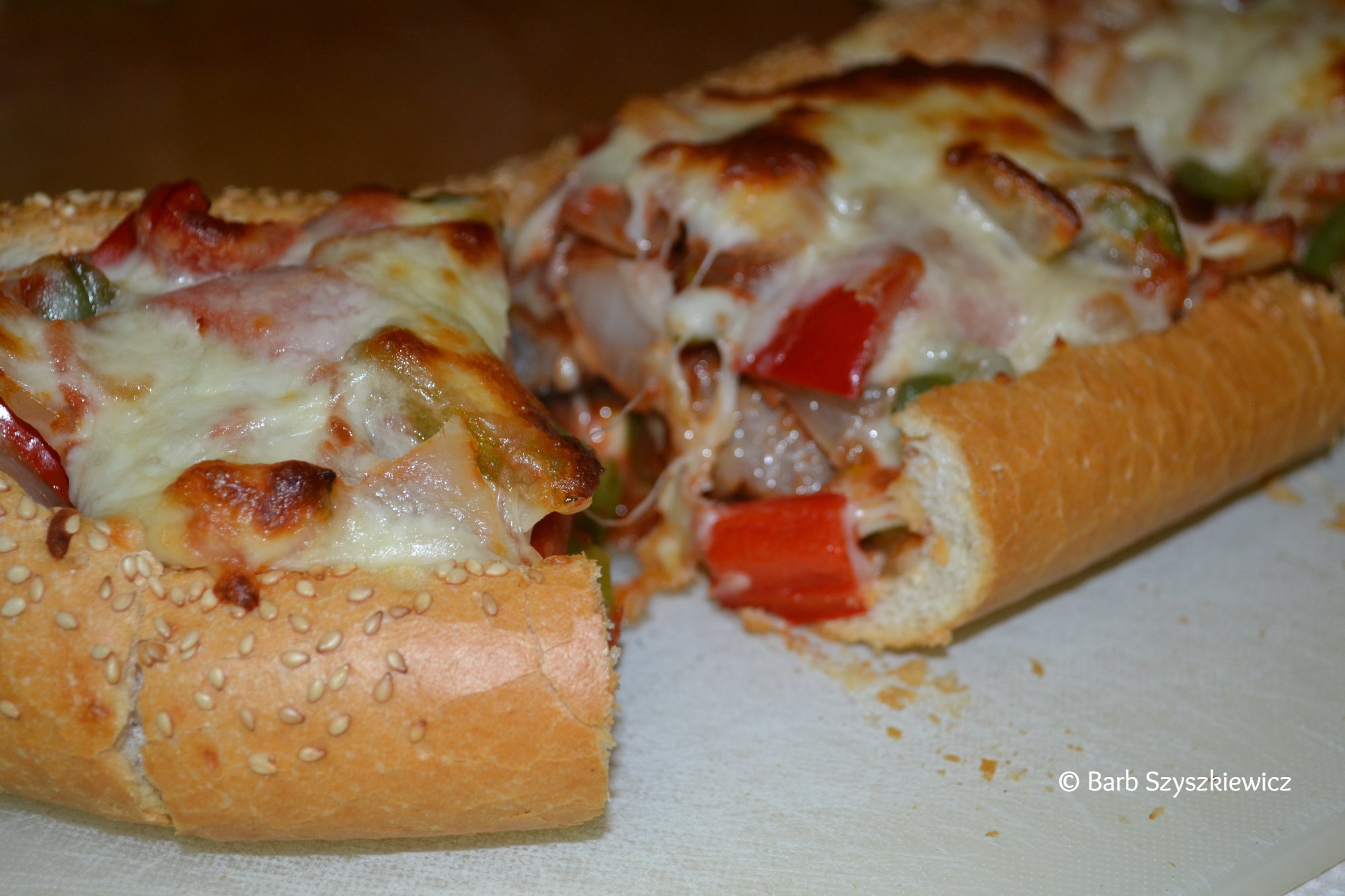 20210319 BSzyszkiewicz sausage and pepper bread boat 2