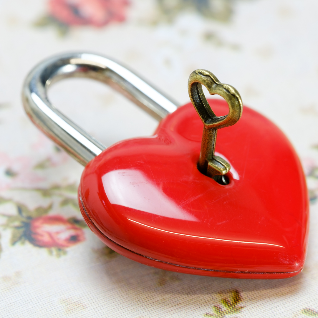 heart shaped lock with heart key