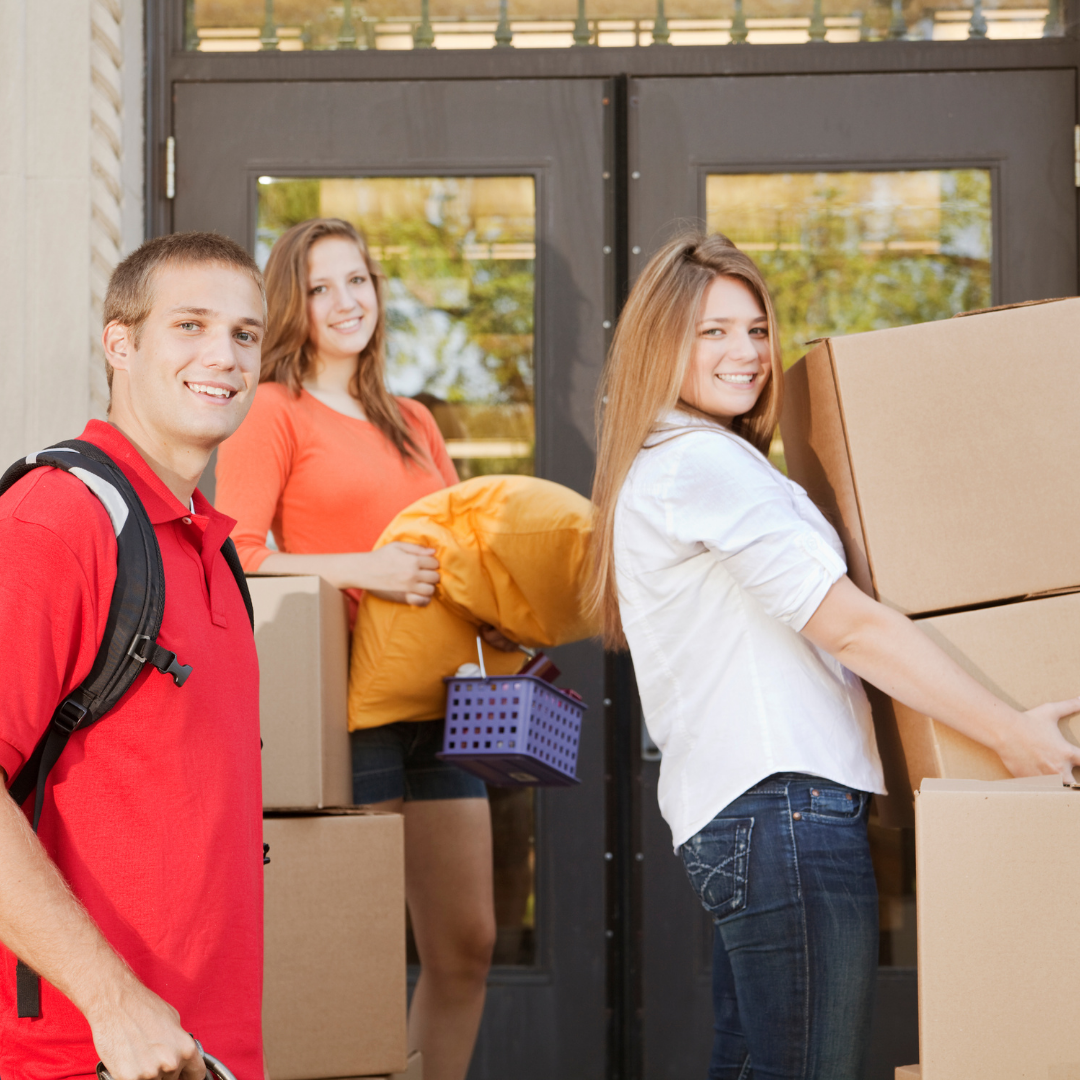 students moving in to college