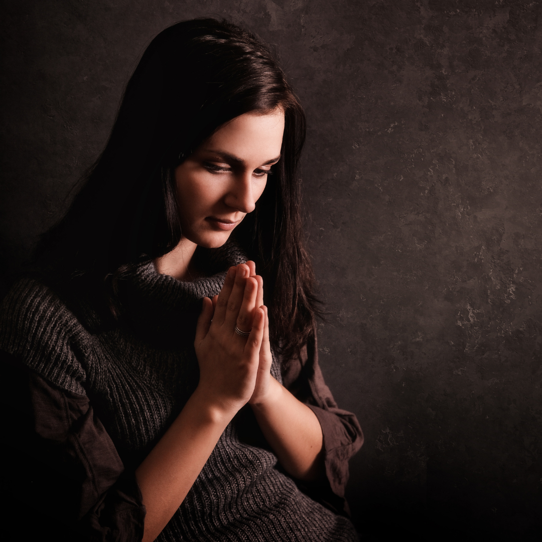 woman praying