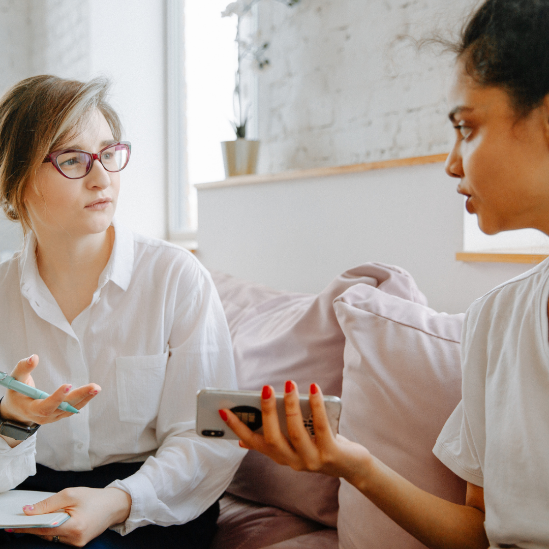 woman giving a friend advice