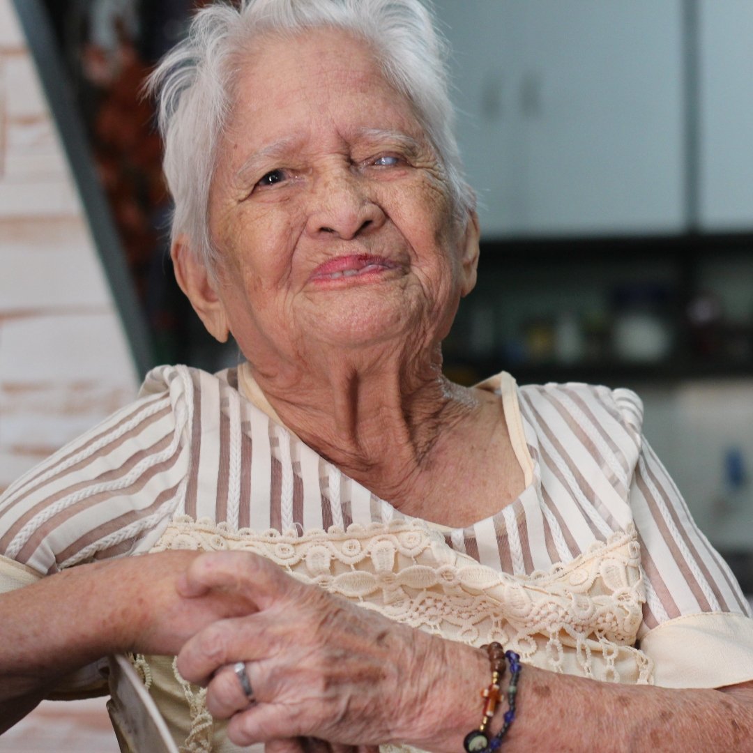 Unbound sponsored elder Julieta
