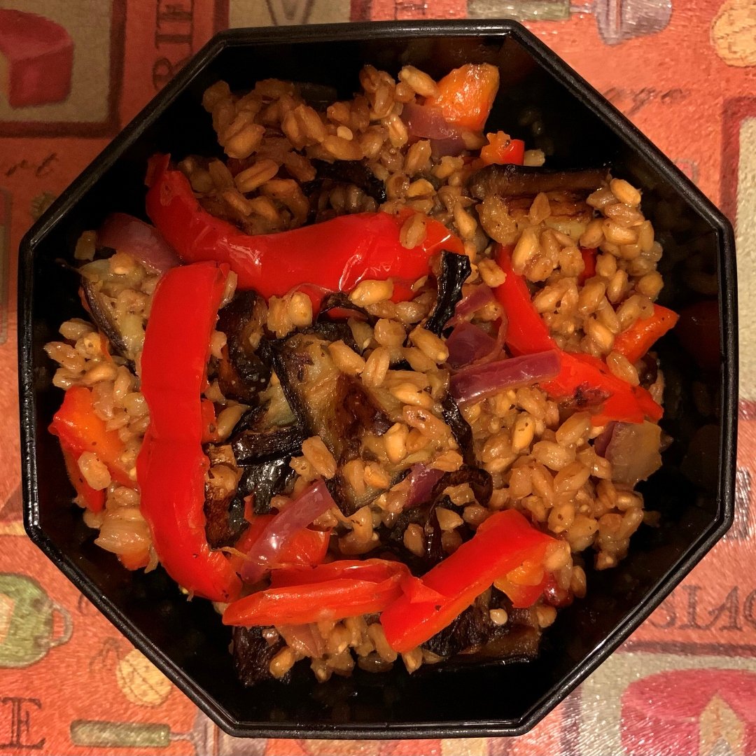 Farro with mushrooms and roasted vegetables