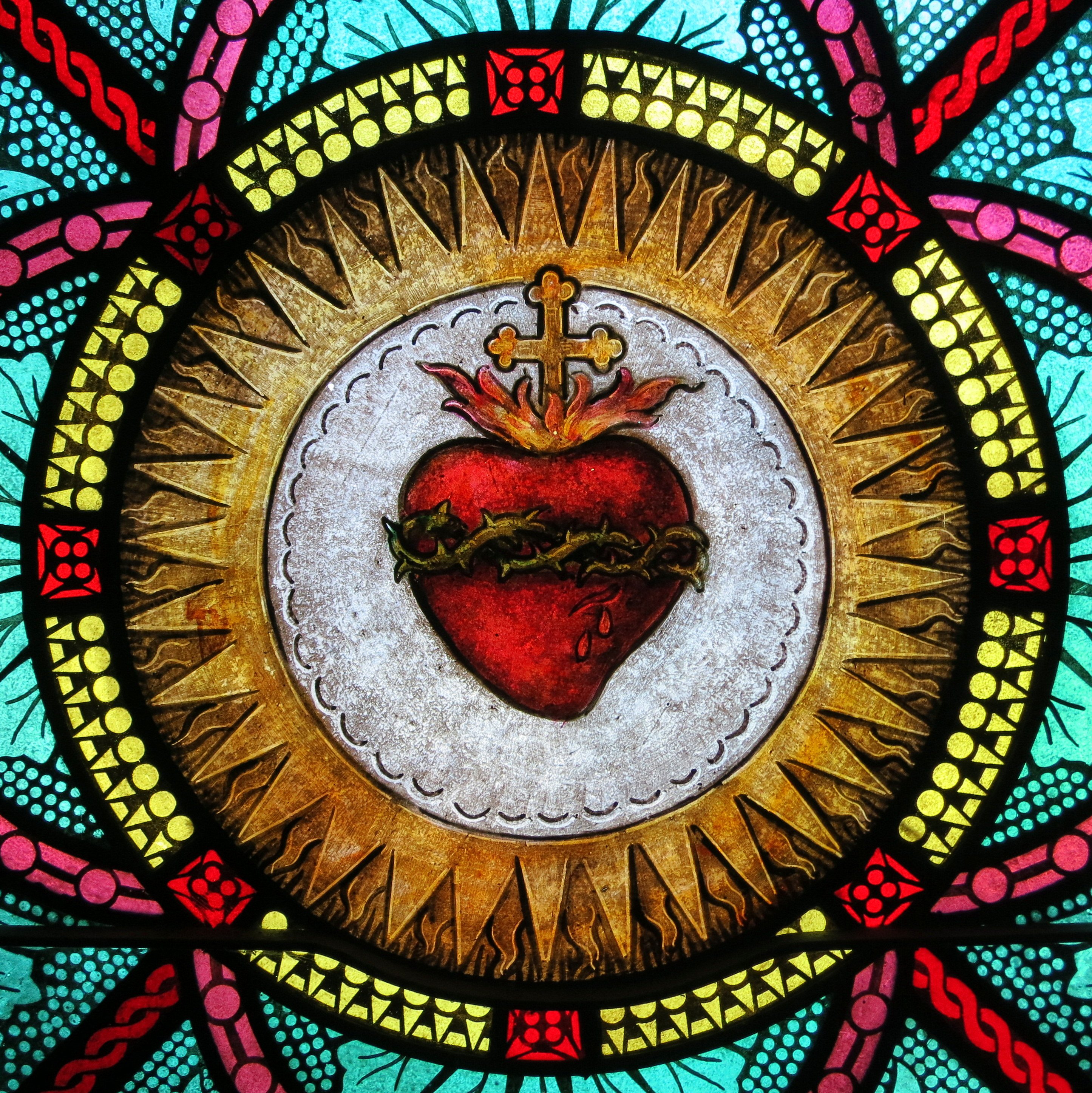 All_Saints_Catholic_Church_(St._Peters,_Missouri)_-_stained_glass,_sacristy,_Sacred_Heart_detail