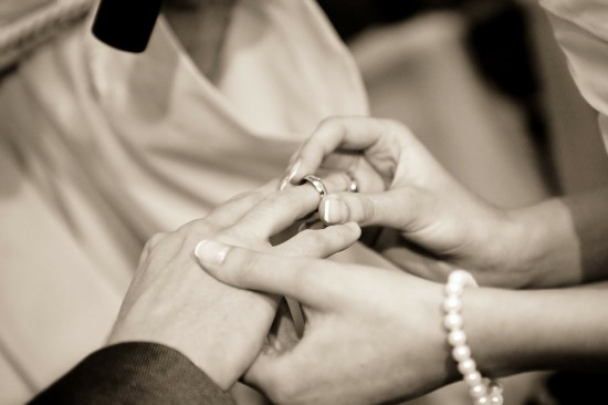 10 Reasons It's Totally Lame NOT to Get Married