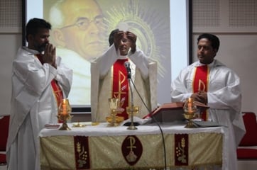 Paulines celebrating the Liturgy