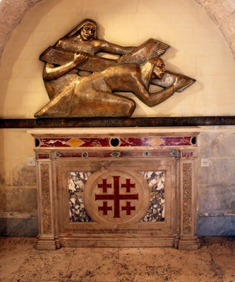 Chapel_in_5th_Station_(Via_Dolorosa)