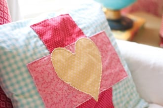 Red Cross–inspired Appliqué Pocket Pillow 