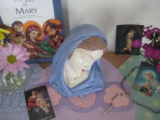 Five Simple Ways to Invite Mary Into Your Heart, Your Home, Your Family