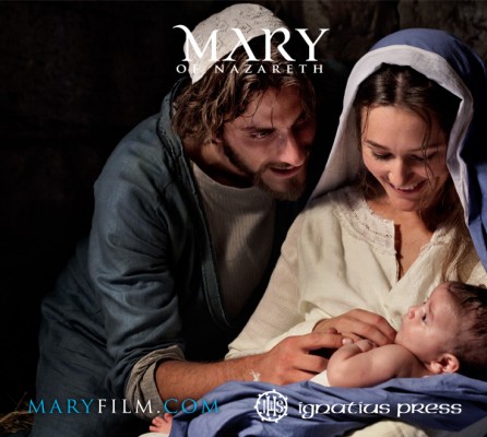 MON.Holy_.Family.Manger