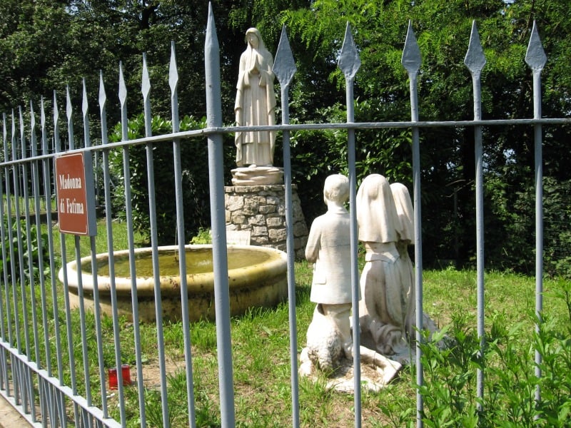 "Our Lady of Fatima and a Theological Reading of History" by Bishop Robert Barron (CatholicMom.com)