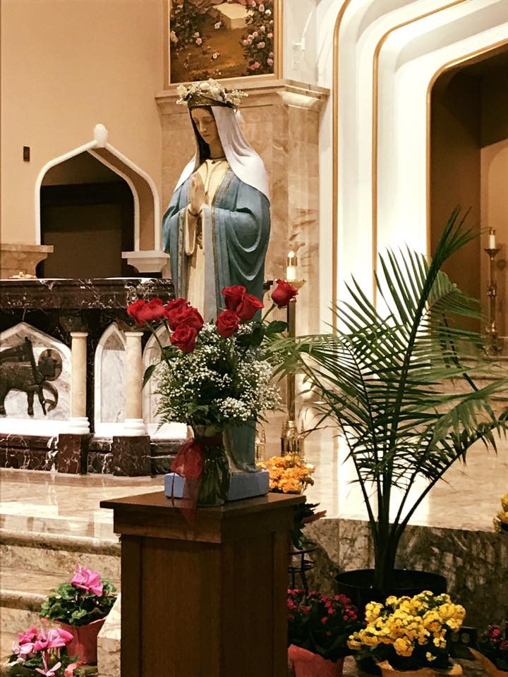 "The May Crowning, and why I photographed it" by Roxane Salonen (CatholicMom.com)