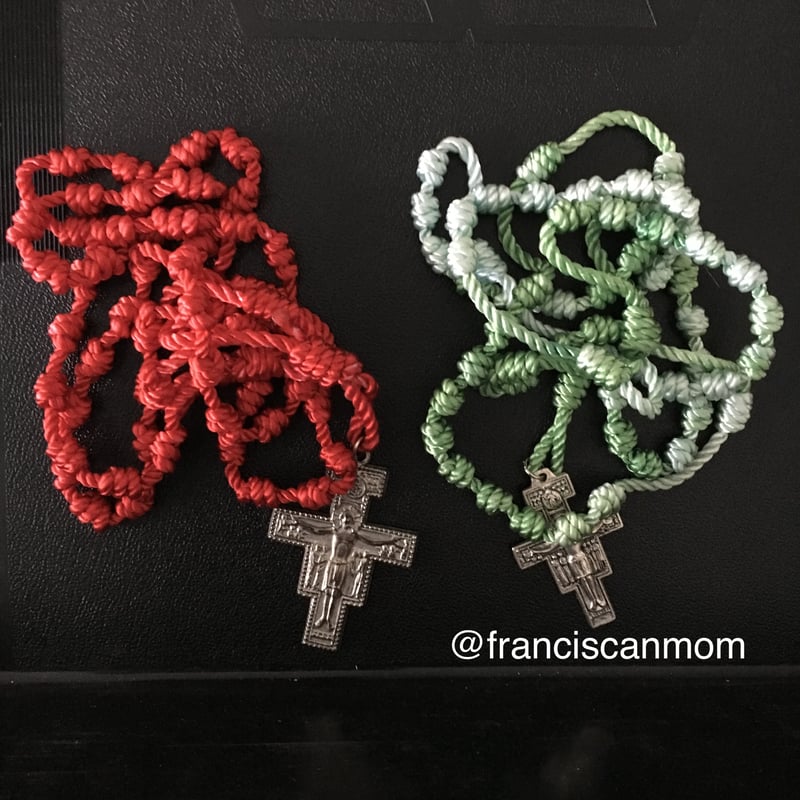 "Question of the Week: What's your favorite Rosary?" by Barb Szyszkiewicz, OFS (CatholicMom.com)