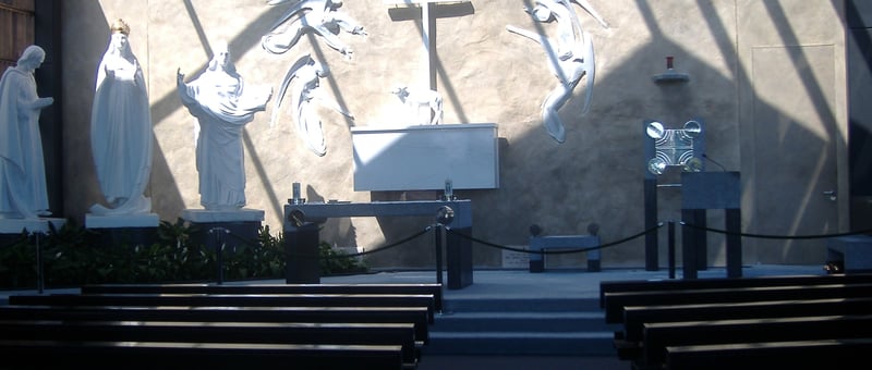 "Seven Simple Ways to Bring Mary into Your Life" by AnneMarie Miller (CatholicMom.com)
