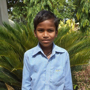 Sinku likes to study Hindi and mathematics.