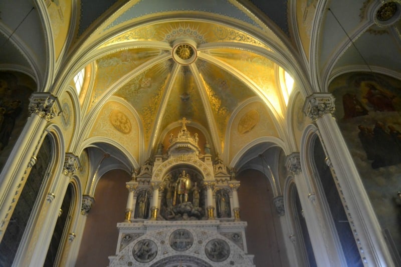 "God's Abundance at St. Michael's in Chicago's Old Town" by Roxane Salonen (CatholicMom.com)