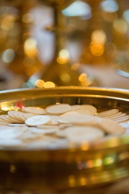 communion-519578_1280