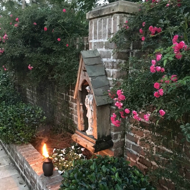 "Consecrating Myself to Mary Changed My Life, and It Can Change Yours, Too" by Judy Klein (CatholicMom.com)