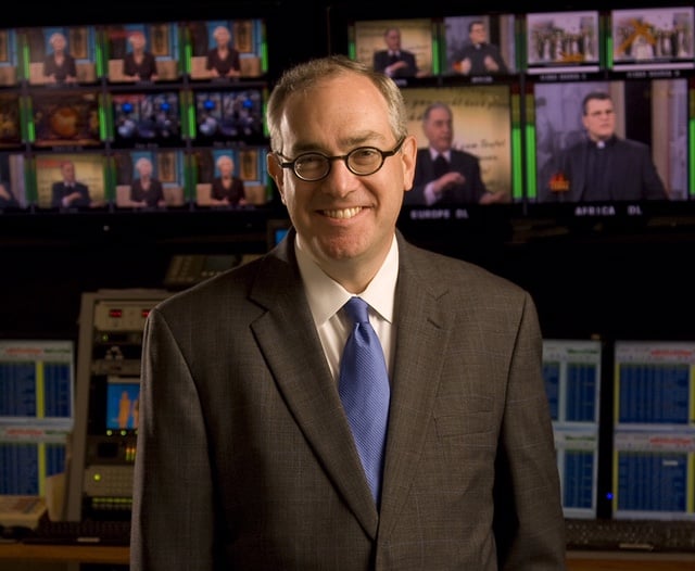 "Vatican Appoints Fr. James Martin, SJ and Michael Warsaw to Secretariat of Communications" (CatholicMom.com)