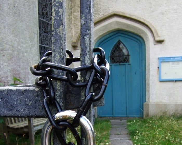 cropped file0001965265711 Edouardo blue door b