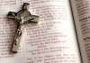crucifix-on-bible-1427657-s
