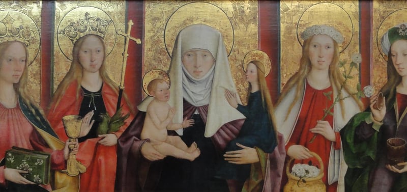 Predella mit Heiligen (v.l.n.r. Barbara, Margaretha, Anna Selbdritt, Dorothea, Maria Magdalena) by Bartholomäus Zeitblom via Wikimedia Commons 