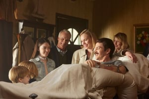 (L to R:) Hudson Meek (Chris Piper), Bobby Baston (Joe Piper), Elizabeth Hunter (Nicole Piper), David Clyde Carr (Eva’s Dad), Kate Bosworth (Eva Piper), Hayden Christensen (Don Piper) and Catherine Carlen (Eva’s Mom), welcome Don home from his 13-month hospital stay in a scene from 90 MINUTES IN HEAVEN, from Giving Films, LLC, releasing Sept. 11, 2015. (Photo credit: Quantrell Colbert) - Image used with permission