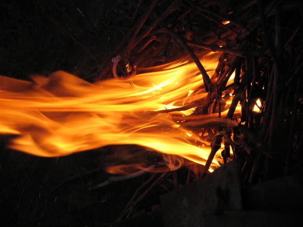 "In the Hours of Prayer: A Bit of Advent's Kindling" by Kimberly Nettuno (CatholicMom.com)