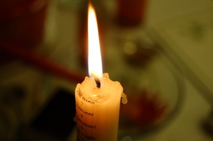 first week of advent hope candle