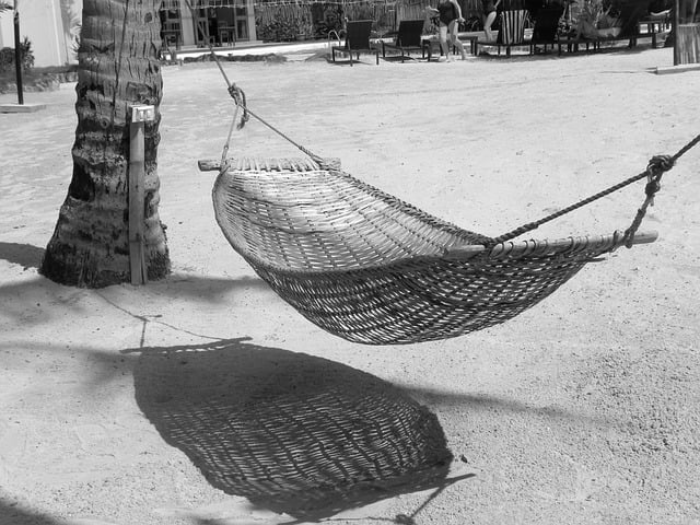 hammock-77718_640