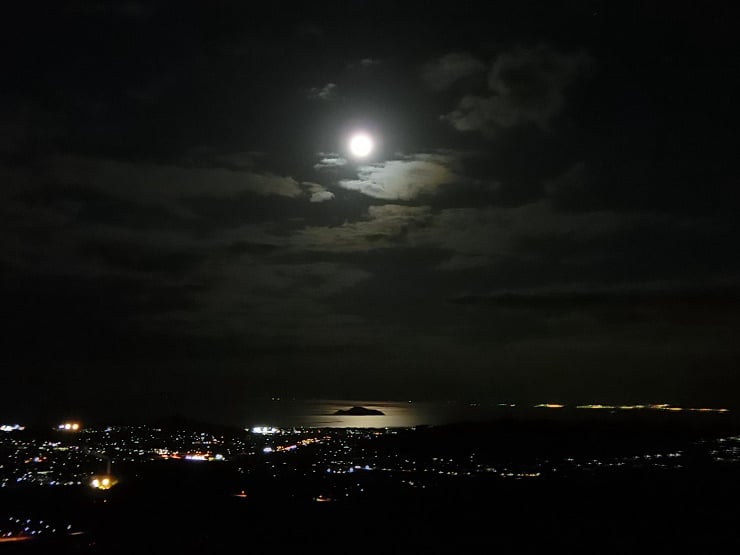 Photo: "imabai_moon" by SakuraSaku (2015) via Morguefile.