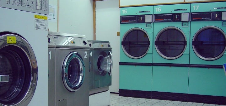 laundry_mat_2 by gregparis (2006) via morguefile