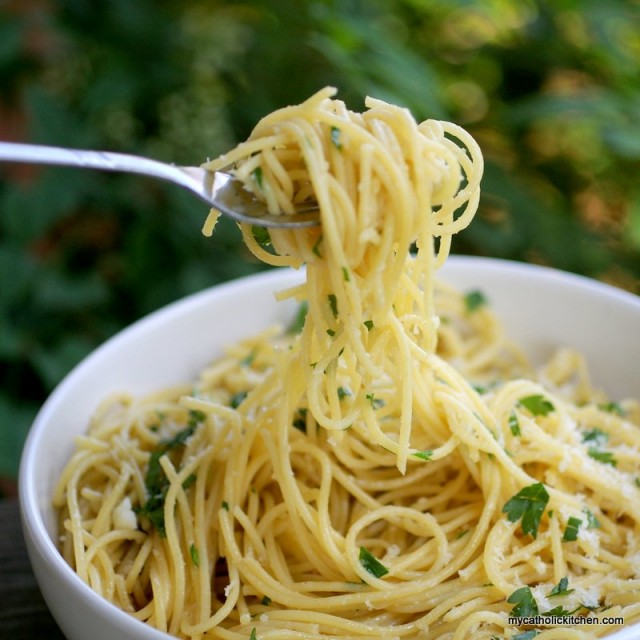 anchovy paste pasta sauce