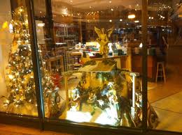 The window display in the Michigan Ave. store in downtown Chicago. image source: Pauline Faithways