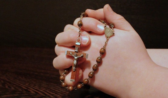 image credit: https://pixabay.com/en/rosary-faith-pray-folded-hands-1211064/ CCO Public Domain