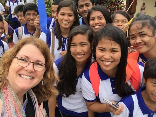 Selfies were all the rage during our welcome to Legazpi!