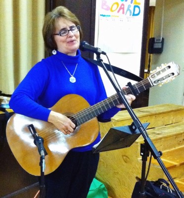 sue-with-classical-guitar-cropped