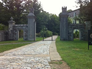 wellesley-college-entrance