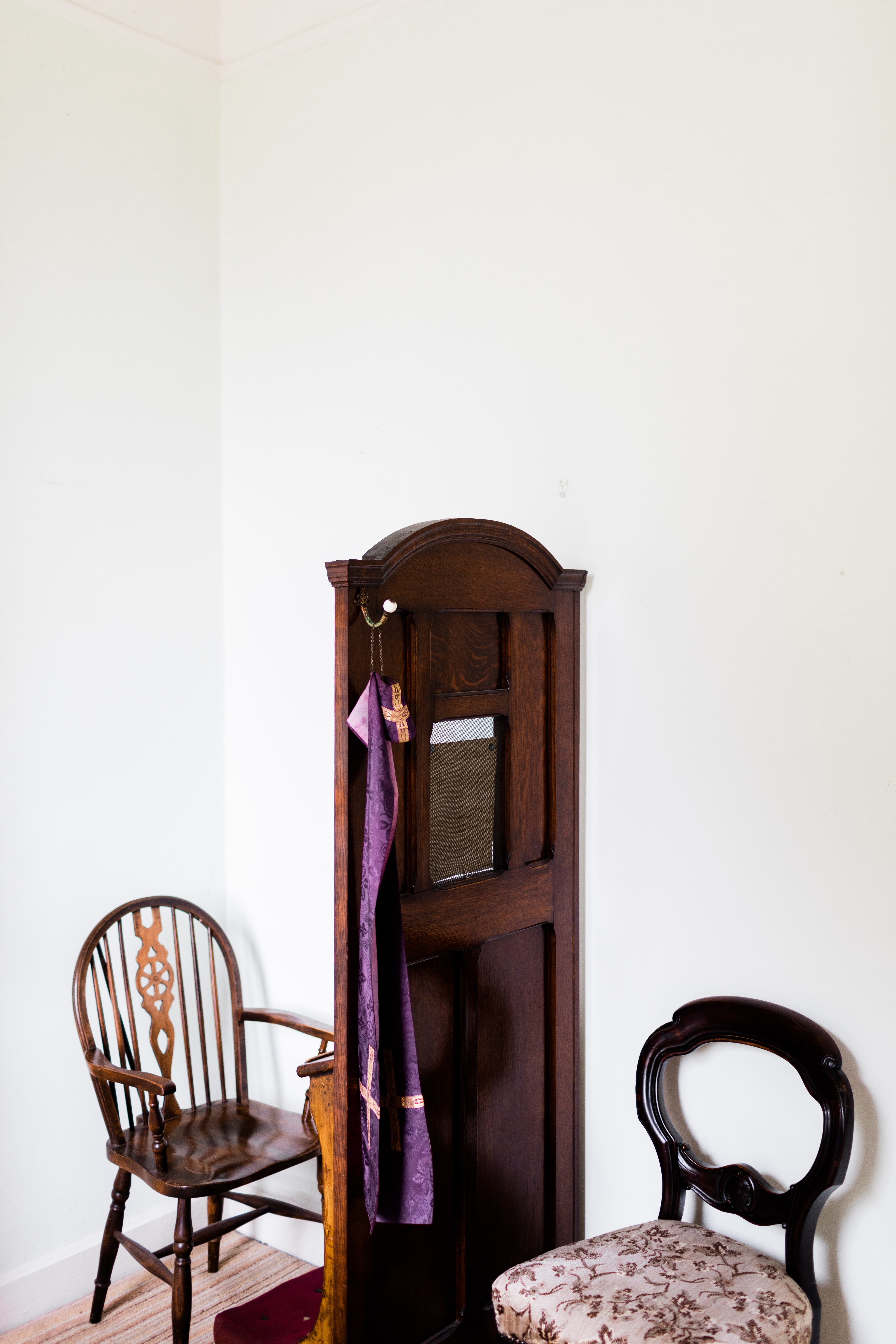 grant-whitty-cYWGUjlA2n4-unsplash
