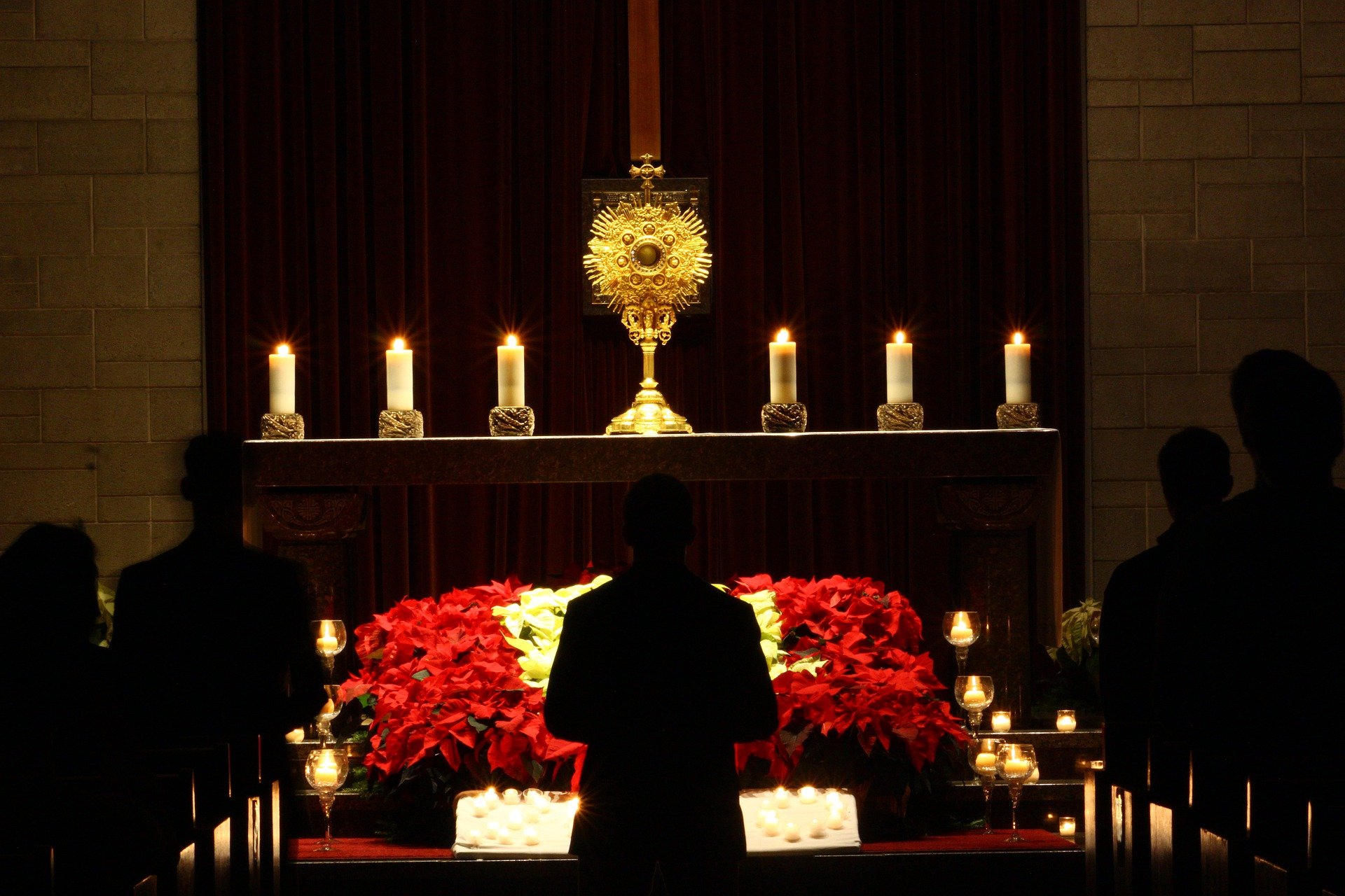 worship-4748806_1920