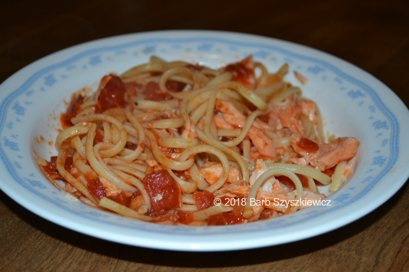 pasta-with-salmon-and-tomatoes